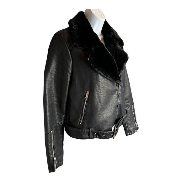 Forever 21 Women's Faux Fur Collar Biker Leather Motorcycle Jacket Black  Small - Picture 2 of 10